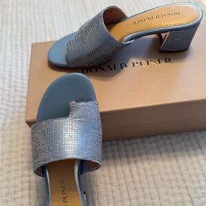 Donald Pliner blue metallic sandals